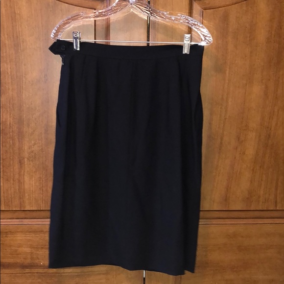 VINTAGE Yves Saint Laurent black skirt suit - Picture 3 of 4